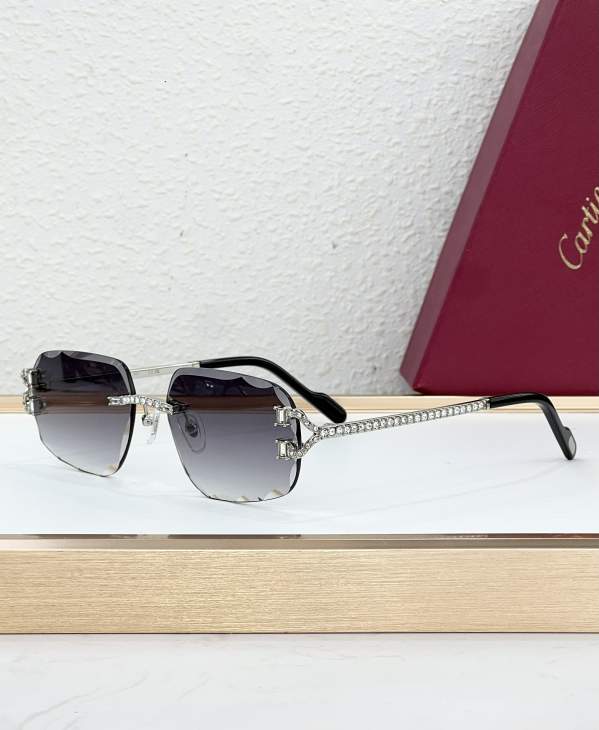 Picture of Cartier Sunglasses _SKUfw77796416fw